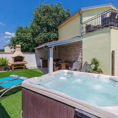 House Ana Holiday home *