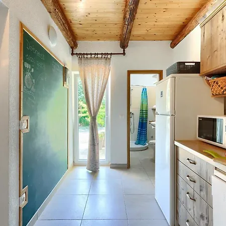 Holiday home House Ana Kanfanar