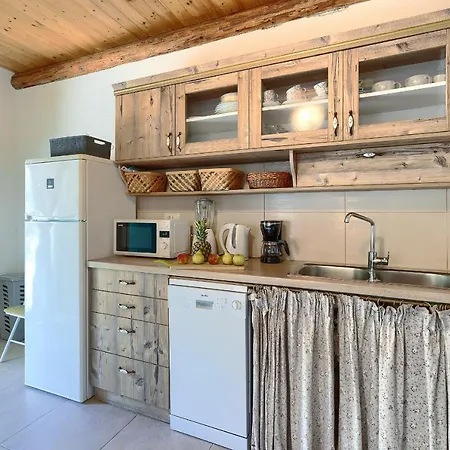 House Ana بيت للعطل *